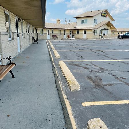 Budget Inn - Perrysburg Millbury Exterior foto
