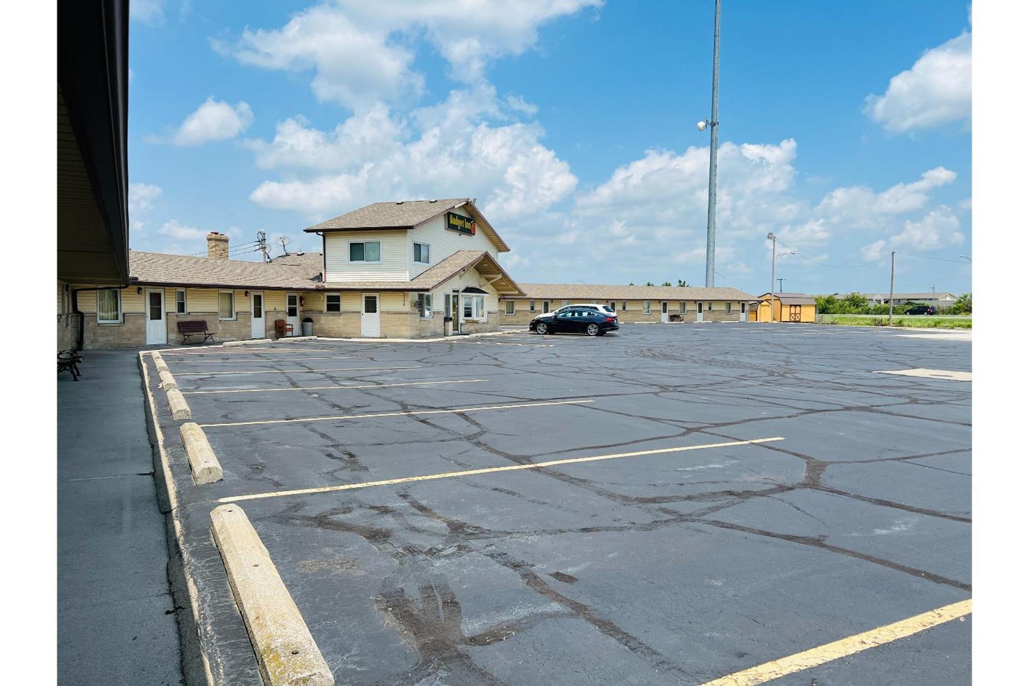 Budget Inn - Perrysburg Millbury Exterior foto